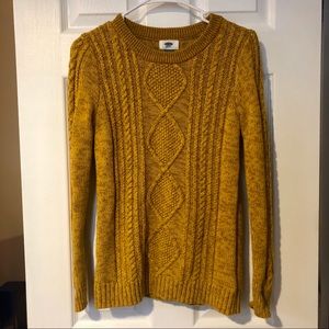 Mustard cable knit sweater ✨ Like new ✨